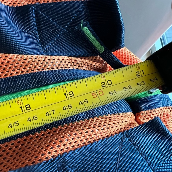 Fun transforming gym bag/ weekend bag/ duffle bag with inside removable poches - Picture 8 of 14